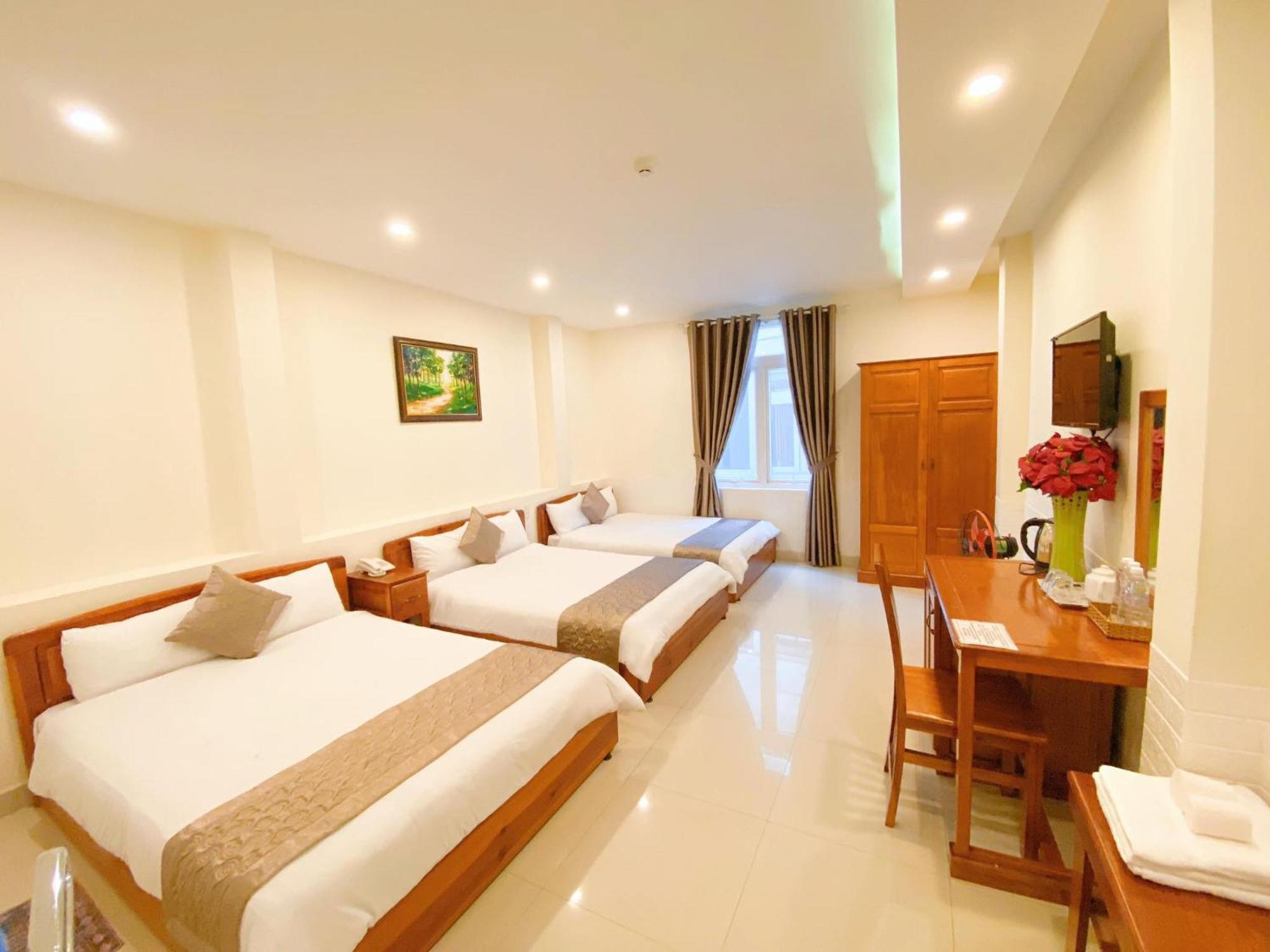 Hotel Pham Duy Далат Экстерьер фото