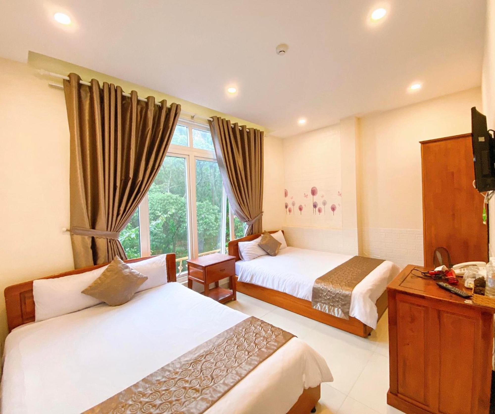 Hotel Pham Duy Далат Экстерьер фото