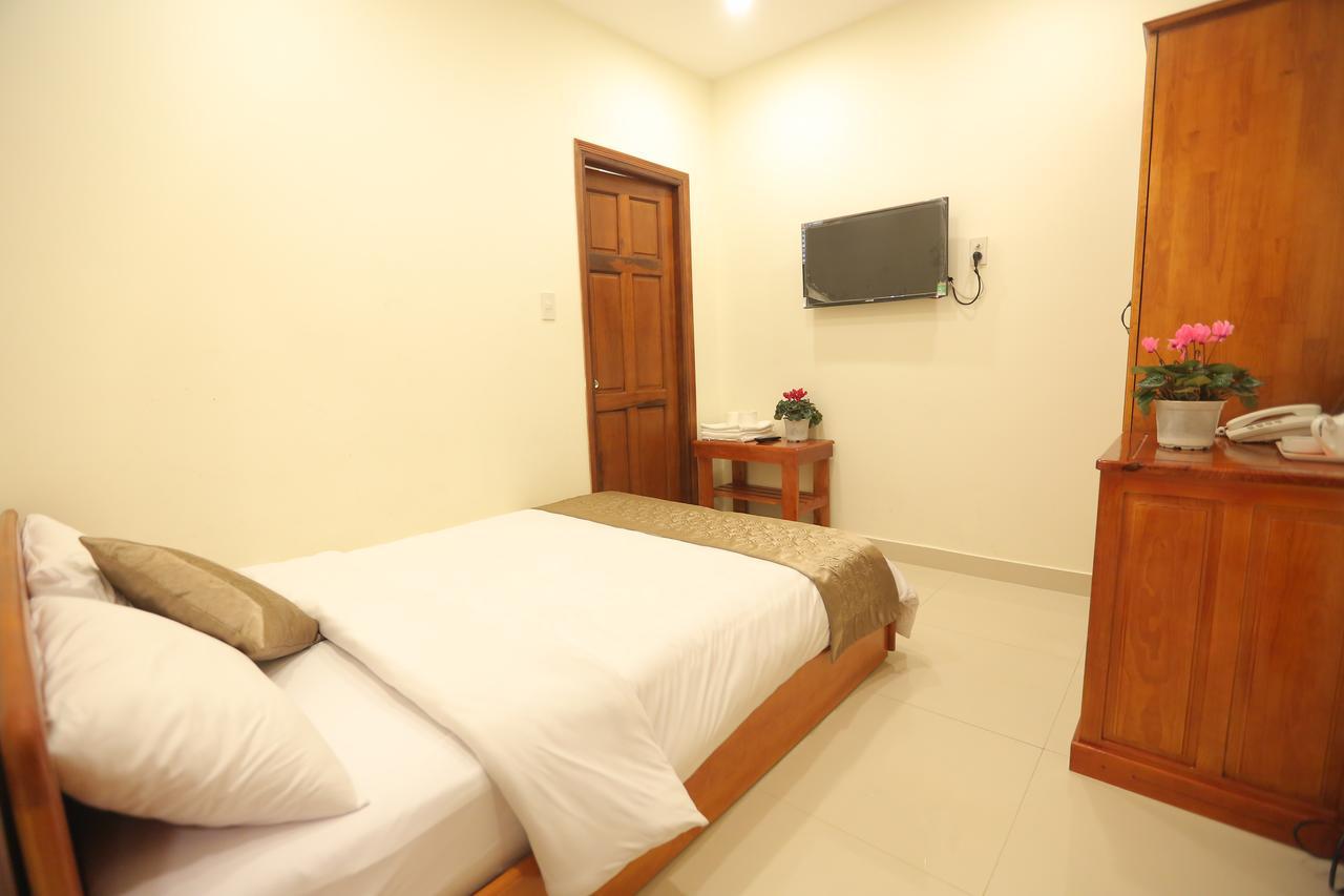 Hotel Pham Duy Далат Экстерьер фото